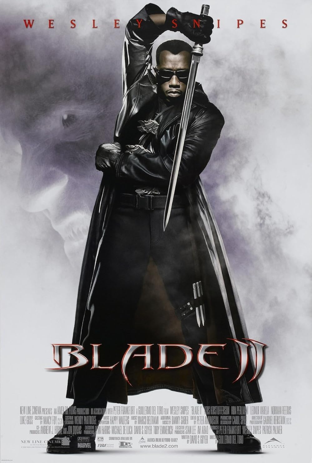 فیلم تیغه ۲ _ Blade II 2002 MV5BMGE5ZmY2NzEtZTEyMi00MWIyLThmOWYtYzJkOTQ0Y2U3ZWU1XkEyXkFqcGc@. V1 FMjpg UX1000  1
